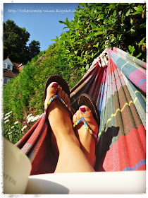 Aspiga sandals - relaxing in the sun