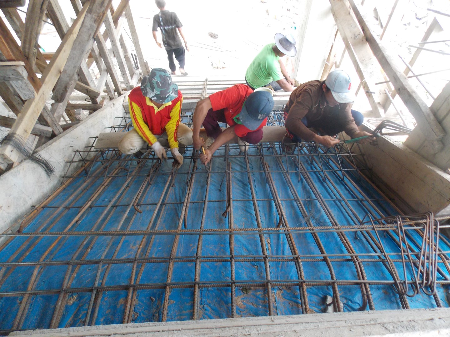 Bekisting dan Pembesian Tangga Masjid An Nubuwwah