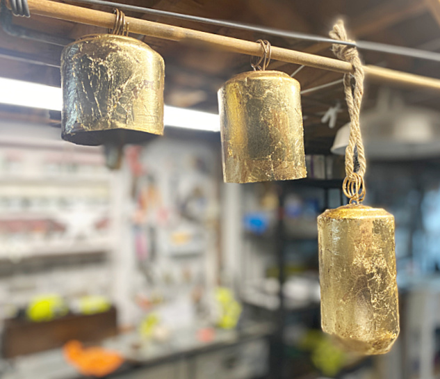3 hanging DIY bells