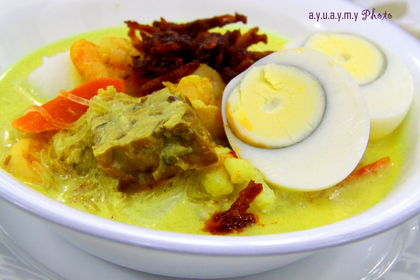 Bukan Cinderella: .lontong kuah lemak rebung???