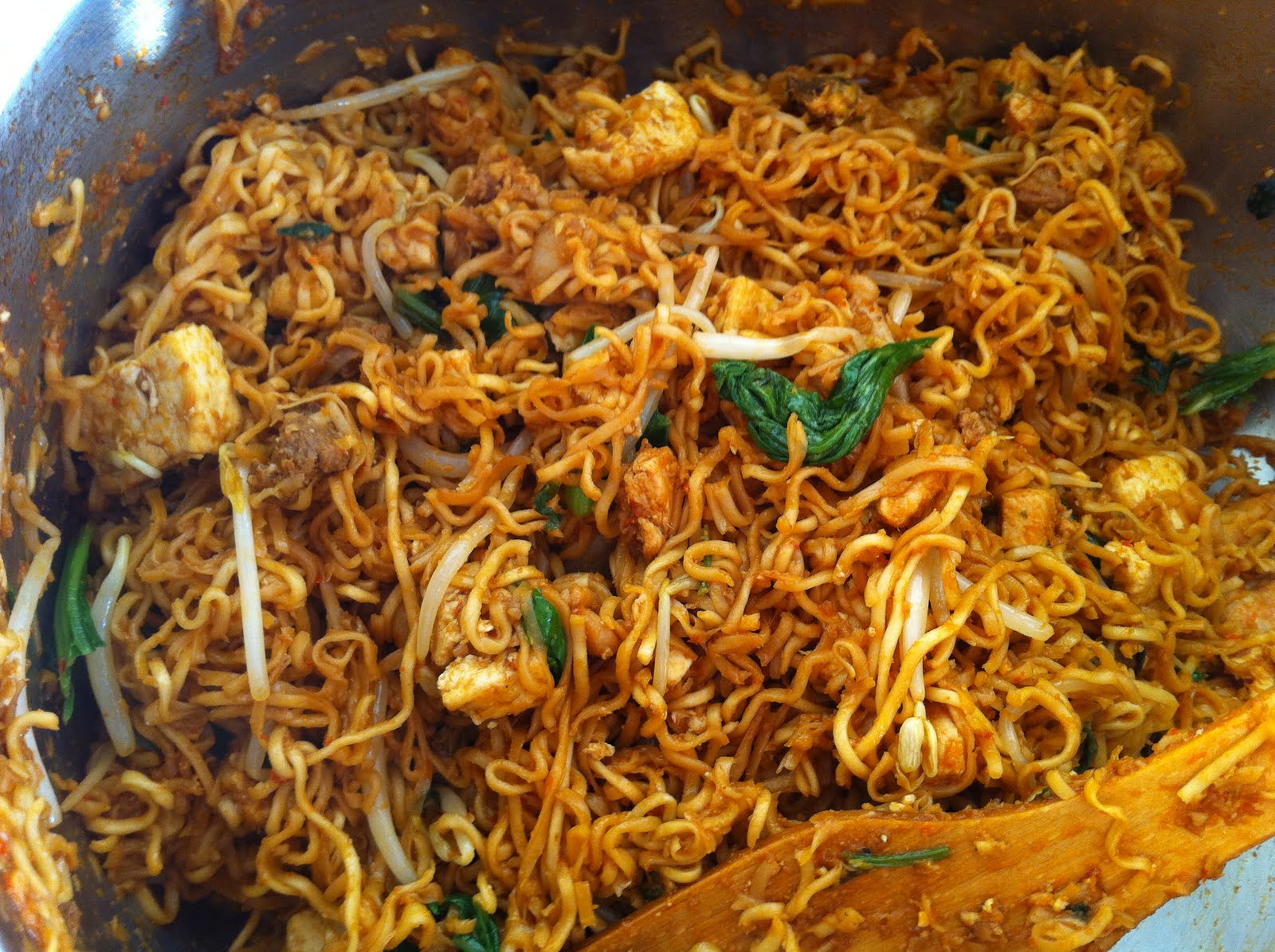 SWEET V@NiLL@: Resipi Maggi Goreng Special Cik Rai.