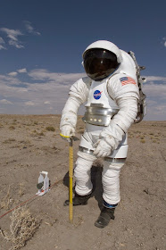 Die Geschichte der NASA-Weltraumanzüge beim Familienfunk Die Geschichte der NASA-Weltraumanzüge beim Familienfunk