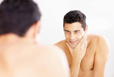 These easy and home remedies will take care of men's skin in monsoon