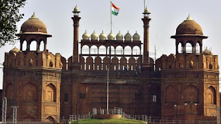 लाल किले को गोद देने पर सियासी जंग: कांग्रेस ने साधा निशाना, सरकार ने दी सफाई लाल किले को गोद देने पर सियासी जंग: कांग्रेस ने साधा निशाना, सरकार ने दी सफाई