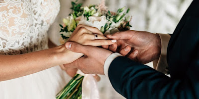 Evlilik Süreçleri: Avize Seçimi, Perde Seçimi ve Nişan Bohçası