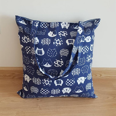 https://www.etsy.com/listing/775660379/cats-tote-bag-with-pocket-reusable