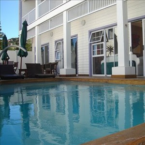 hoteles y alojamiento en sudafrica 2010: point village guest house en mossel bay