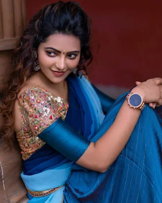 Athulya Ravi Looks Amazing in Indian Saree Photoshoot