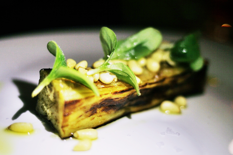 high class food luxury hotel melia barcelona vegan