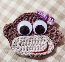 http://www.loopsan.com/crochet/cheeky-monkey-badge-free-pattern/