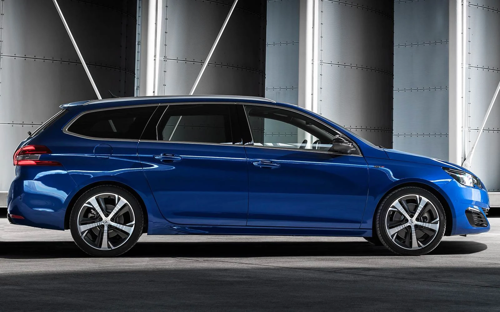 Novo Peugeot 308 GT SW