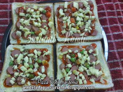 Cara Buat Pizza Homemade Dengan Roti Gardenia - Blog Cik 