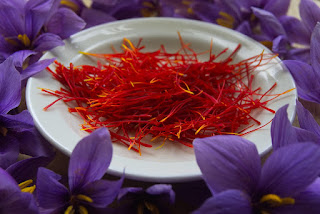 How many types of saffron are there?5 best ways to identify real saffron:- ,saffron price per kg