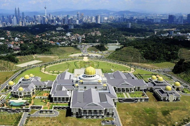 Istana Nurul Iman 1