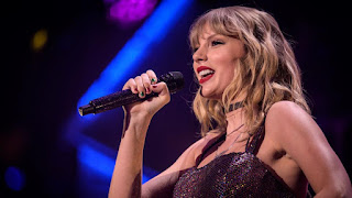 'Lei Taylor Swift' contra cambistas de shows e eventos esportivos é aprovada na Câmara