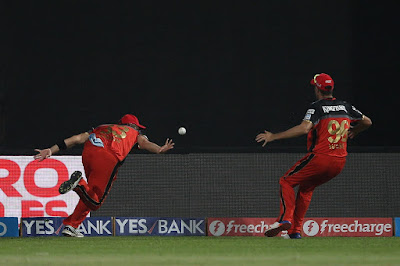 Watson and Wiese Stuning Catch