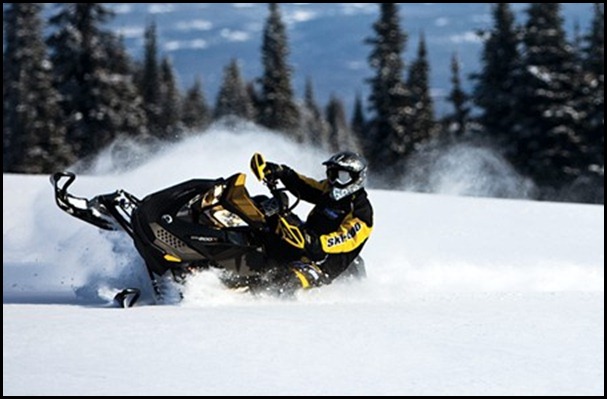 ski-doo-renegad-x-snowmobile-2010-1