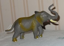 142 01-figurine