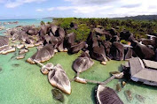 10 Pantai Tropis Terindah  Di Pulau Natuna