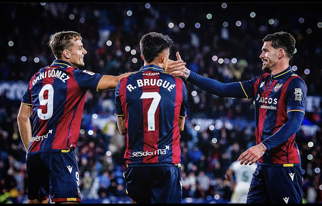 Dani Gómez, Brugui y Dela Levante UD