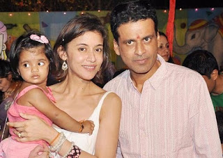 Manoj Bajpai bersama istri dan putrinya