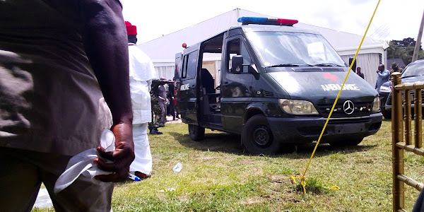 Breaking: Gowon slum during final military salute to Maj Gen Ejoor