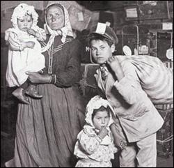 emigranti-italiani-a-ellis-island1