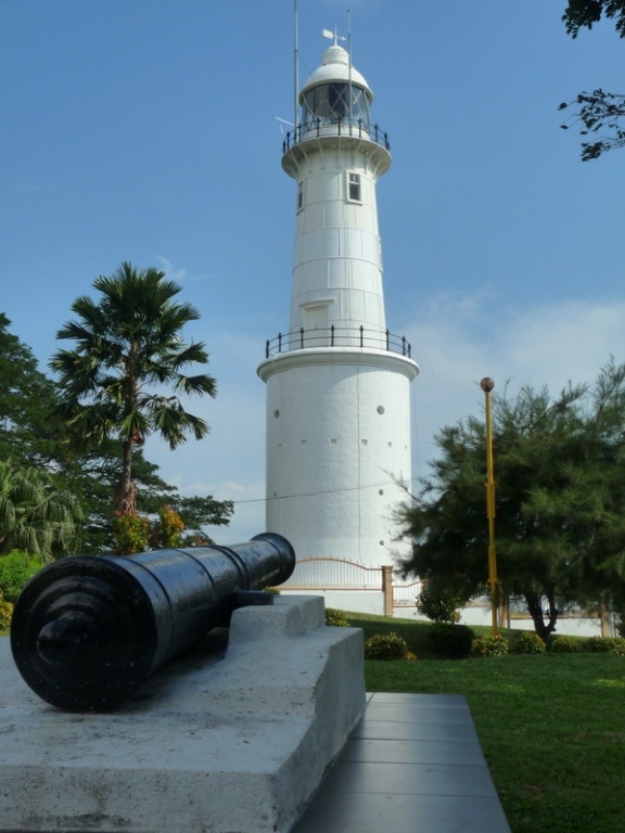 Tempat menarik di selangor Bukit Melawati