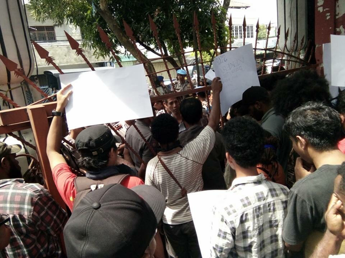 Presiden Jokowi Kunjungi Jogja, Mahasiswa Papua "Terkurung" di Asrama