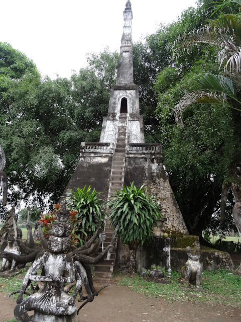 laos buddha park Vientiane