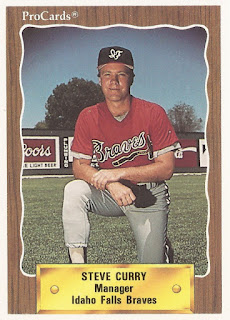 Steve Curry 1990 Idaho Falls Braves card, Curry posed on knee