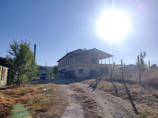 Hot sun over the Old School