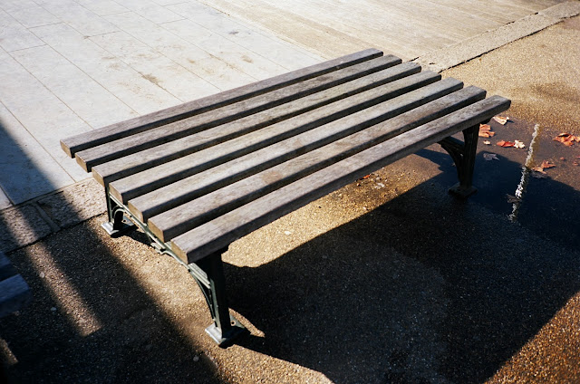 London bench Serpentine Hyde Park