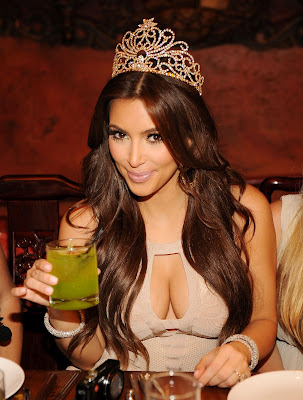 Kim Kardashian at her Bachelorette Party in Las Vegas,hollywood actress kim kardashian