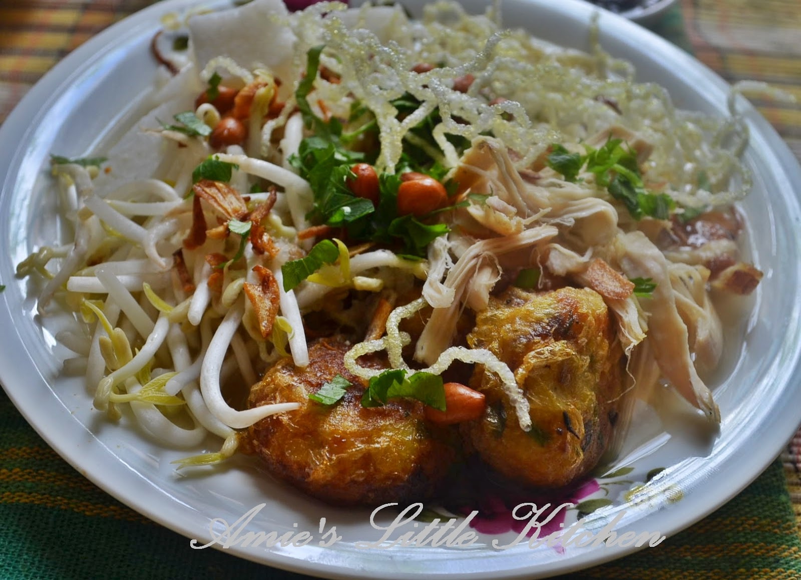 AMIE'S LITTLE KITCHEN: Soto Ayam