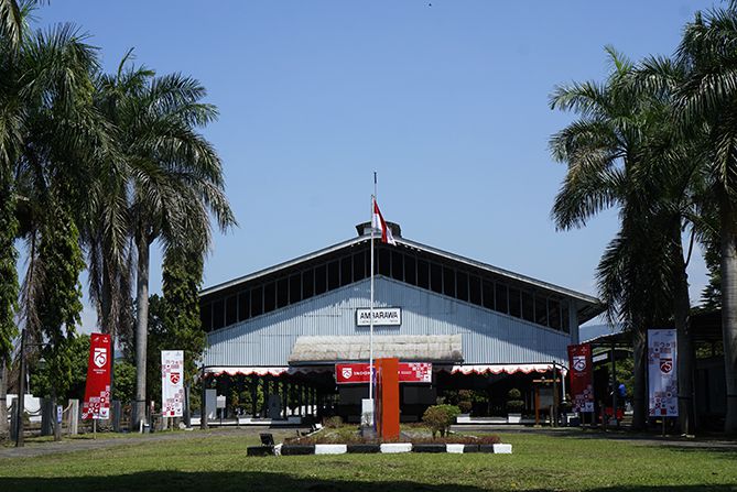 Area terbuka di Museum Kereta Api Ambarawa