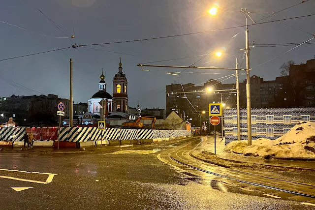 Краснопролетарская улица, Нововоротниковский переулок, строительная площадка отделения полиции – территория снесенного жилого дома 1910 года постройки