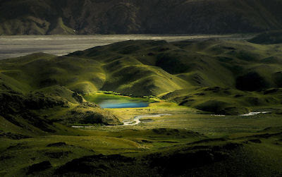 ></a><center>Paisaje en Laskargass Karamber, Gilgit, Pakistan.</center>
<div style='clear: both;'></div>
</div>
<div id='fb-root'></div>
<script>(function(d, s, id) {
var js, fjs = d.getElementsByTagName(s)[0];
if (d.getElementById(id)) {return;}
js = d.createElement(s); js.id = id;
js.src = 