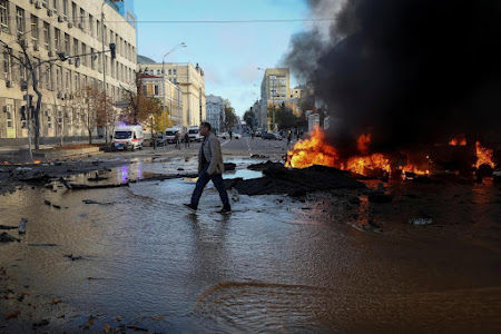 بالصور : انفجارات تهز وسط العاصمة الأوكرانية كييف ما أسفر عن سقوط عدد من القتلى والجرحى