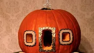 como decorar una calabaza de papel Monstruos con rollos de cartón
