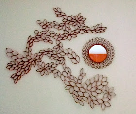 decoração de parede com rolos de papel