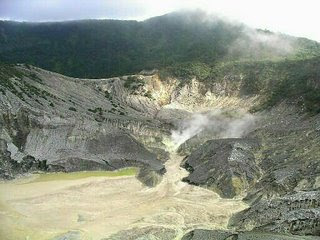 Wisata Jawa Barat/tangkuban+perahu.jpg