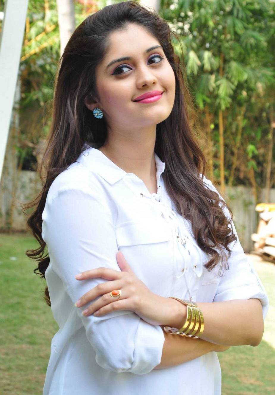 Actress Surabhi HD Wallpaper | HD Wallpapers | Download ...