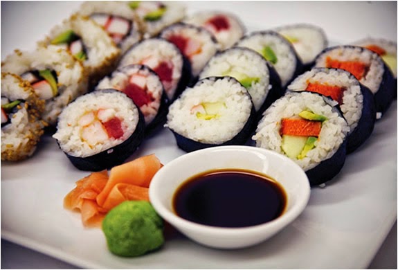 Sushi cơm cuộn chiên Nhật Bản