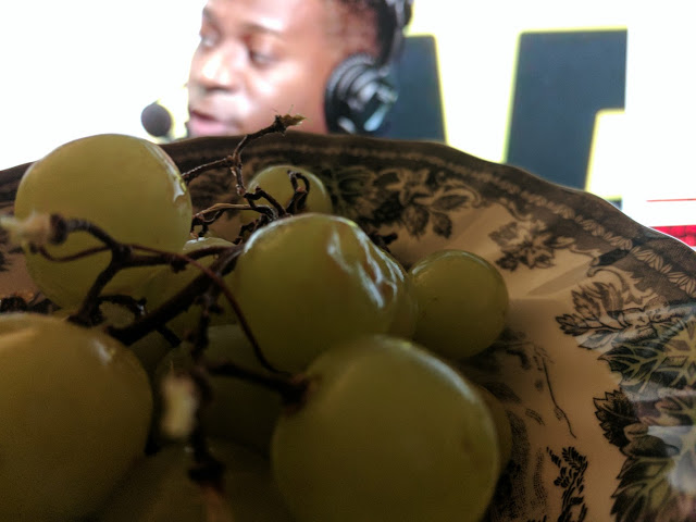 Green grapes D1