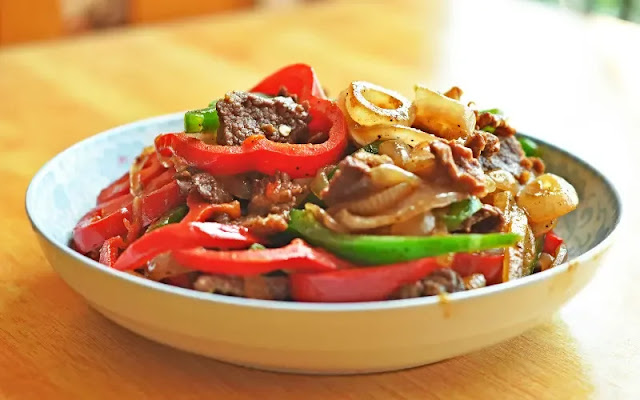 How To Make Black Pepper Beef Stir Fry at Home