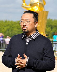 Takashi Murakami Donating Charity