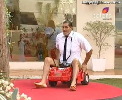 The Great Khali Performed The New Task In Bigg Boss House