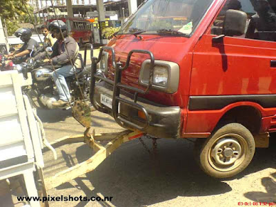 maruti van removed for parking in no parking area of ernakulam mg road