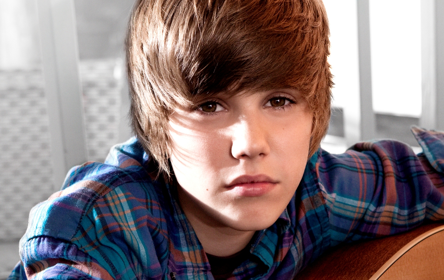 Carroll Bryant: Teen Idol: Justin Bieber